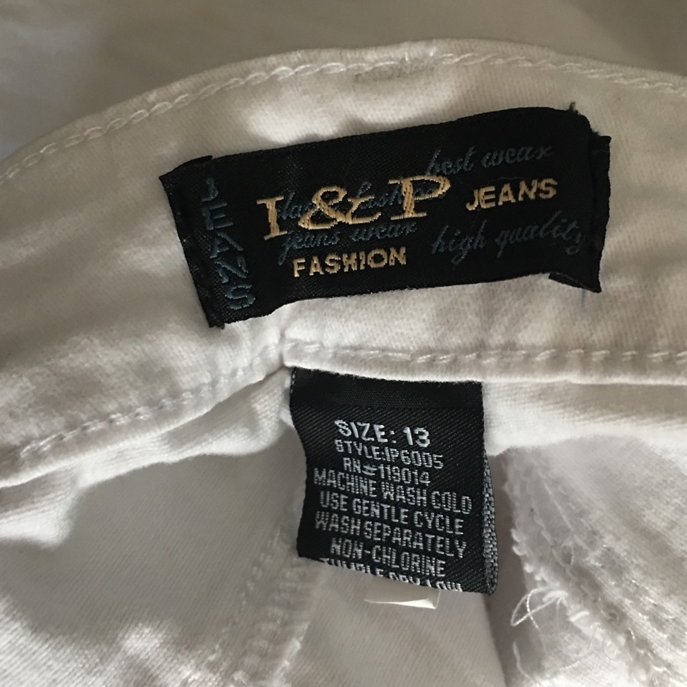 White capris I &P brand size 13